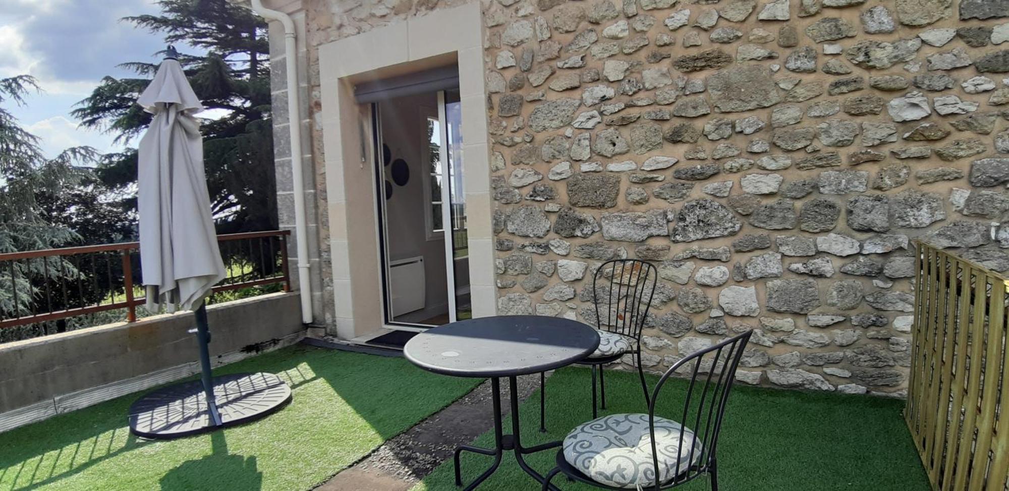 A L'Ombre De La Treille -Proche Saint-Emilion Acomodação com café da manhã Exterior foto